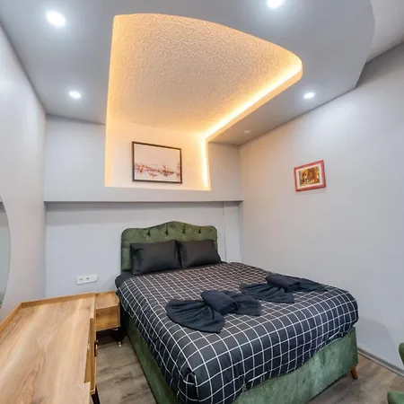 Апартаменты Istanbul Palas Стамбул